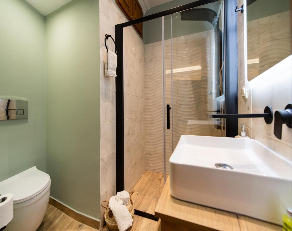 Lefkas City Apartments & Suites Lefkada City ภายนอก รูปภาพ