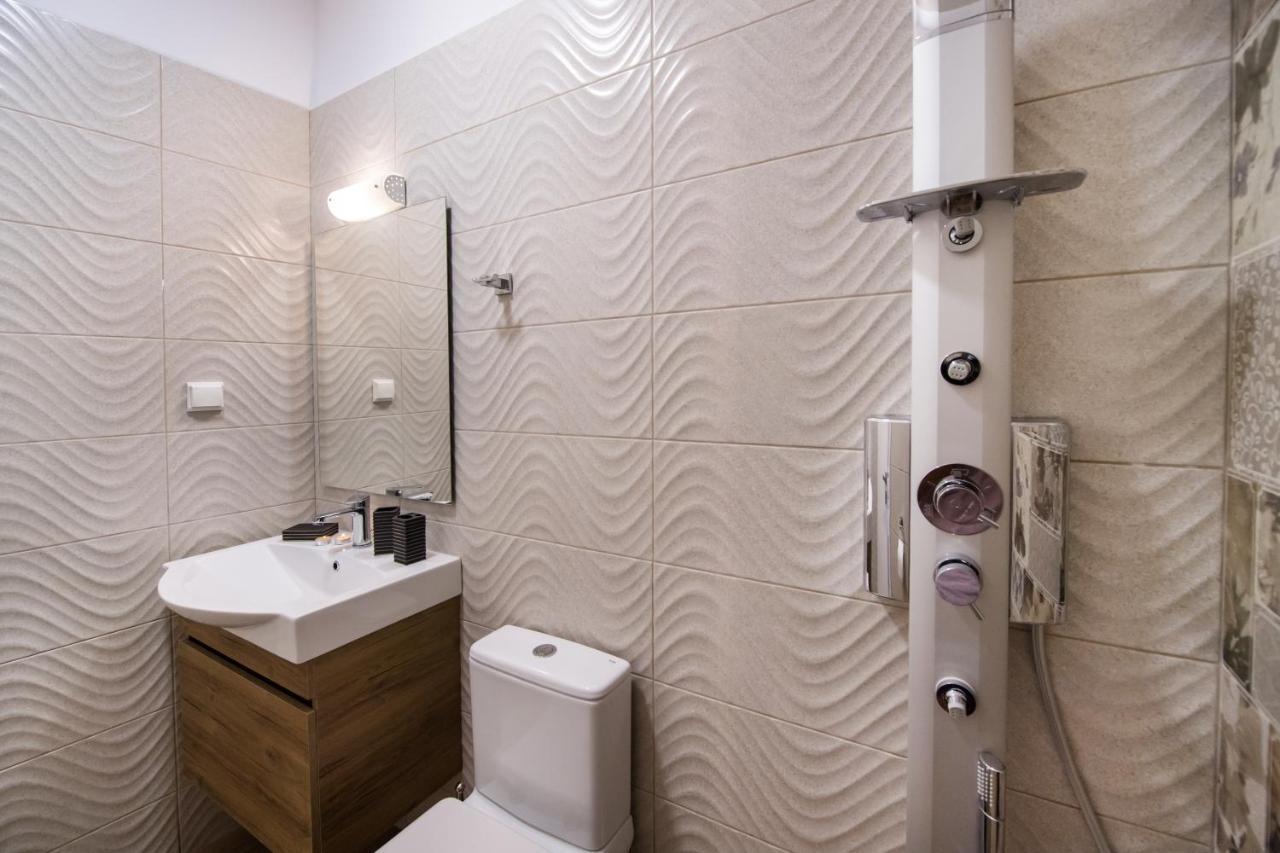 Lefkas City Apartments & Suites Lefkada City ภายนอก รูปภาพ
