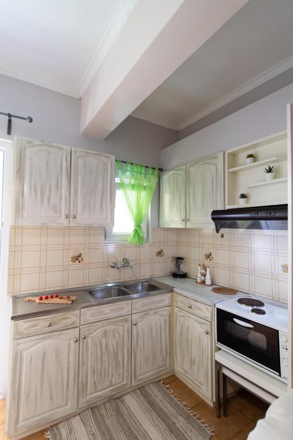 Lefkas City Apartments & Suites Lefkada City ภายนอก รูปภาพ
